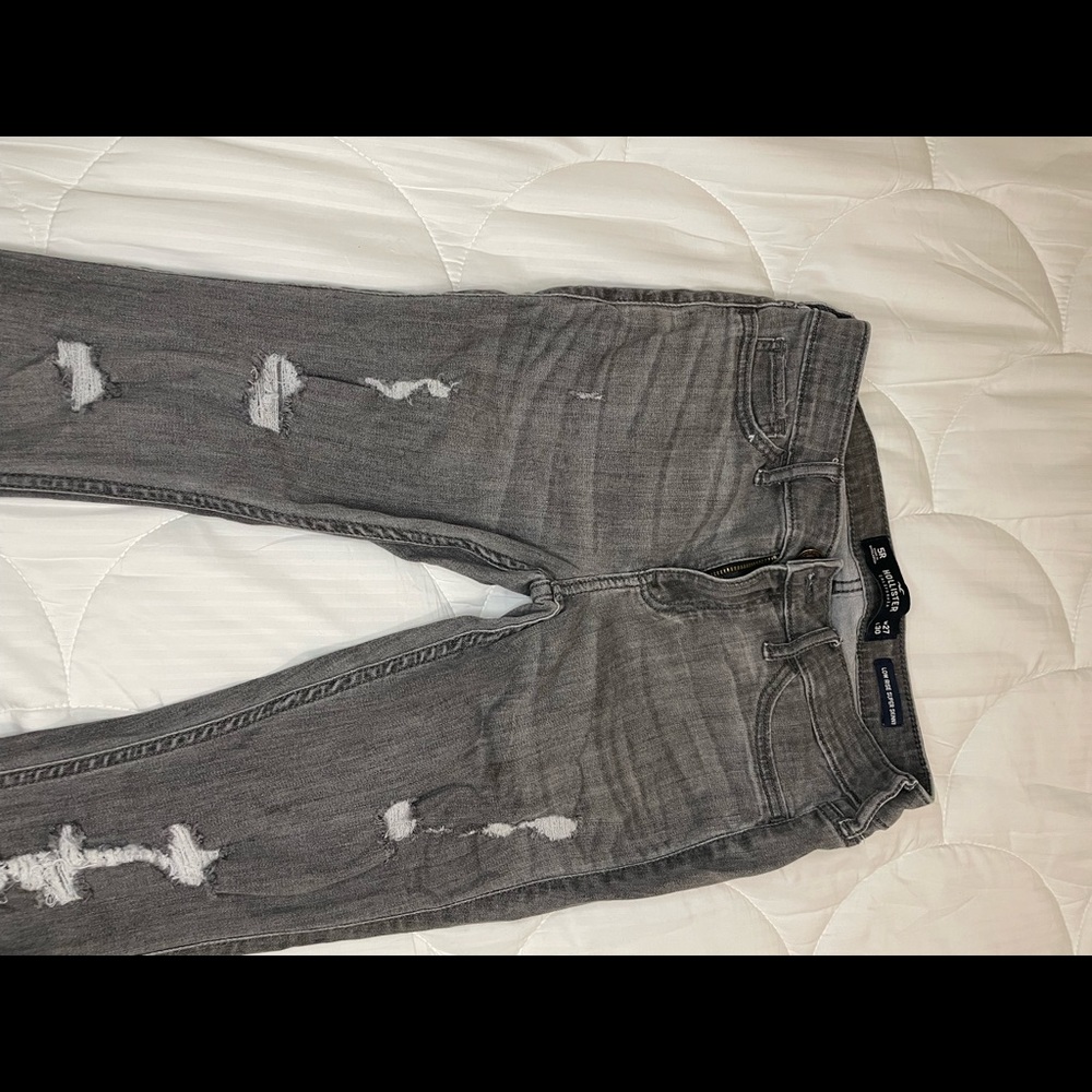 Hollister Jean